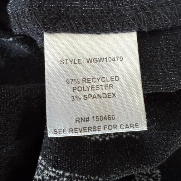 41 Hawthorn Women’s Split Neck Short Sleeve Blouse Black Leaf Print NWT Small - Picture 7 of 7